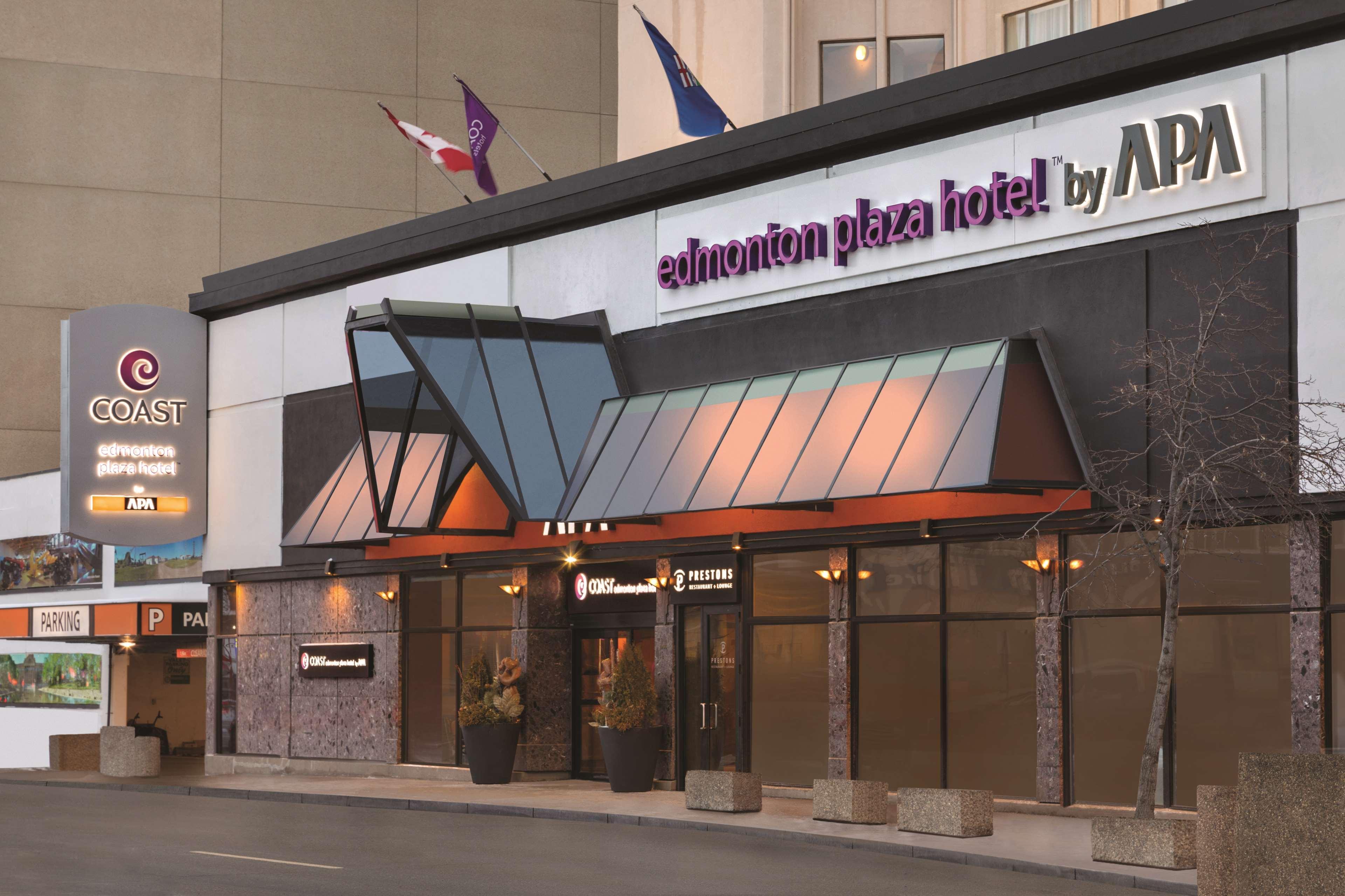 Coast Edmonton Plaza Hotel By Apa Buitenkant foto