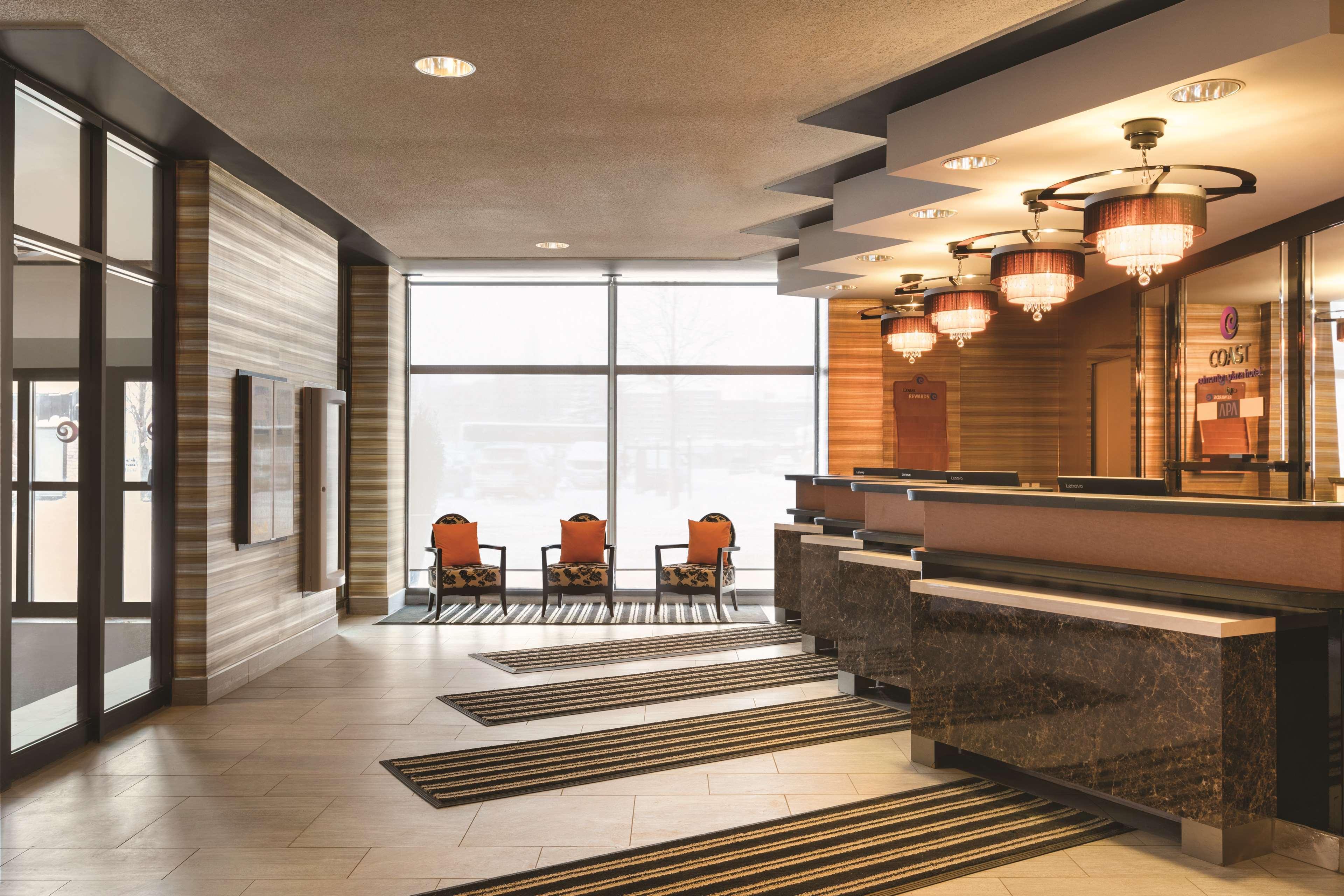 Coast Edmonton Plaza Hotel By Apa Buitenkant foto